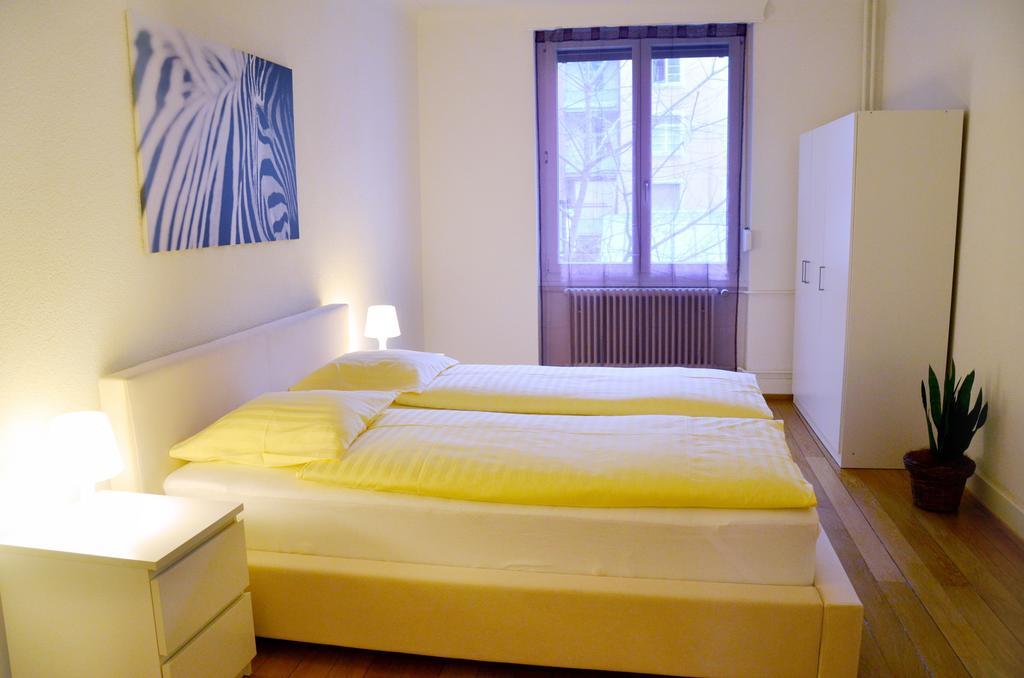 Rent A Home Landskronstrasse - Self Check-In Basel Ruang foto